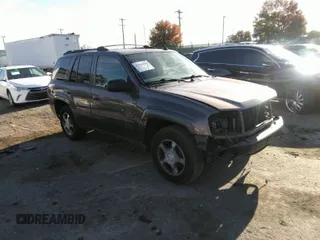 2008 Chevrolet TrailBlazer Fleet w/2FL with VIN 1GNDT13S282152056, listed as a IAAI auction lot 37819359 with 183,573 mi miles. Bid and sale history available at carsss.com. Image 1.