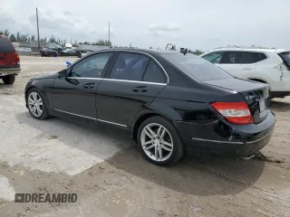2010 Mercedes-Benz C 300 Sport z VIN WDDGF8BB7AR130970, wystawiony jako Copart lot #58323495 z przebiegiem 134 538 mil mil oraz Szkoda całkowita • Salvage title. Historia ofert i sprzedaży dostępna na DreamBid. Obrazek 2.