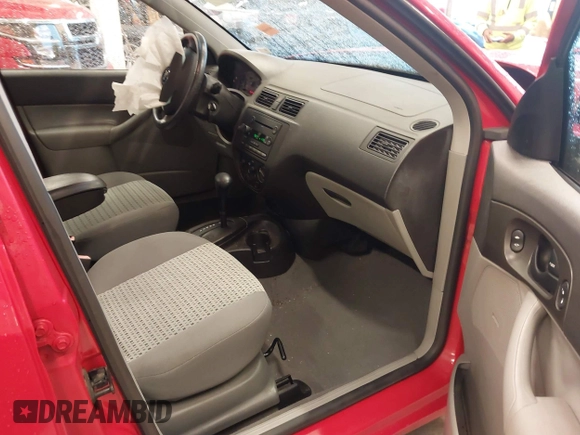 2006 Ford Focus S with VIN 1FAHP34N16W217994, listed as a IAAI auction lot 41951533 with 91,823 mi miles and . Bid and sale history available at carsss.com. Image 5.