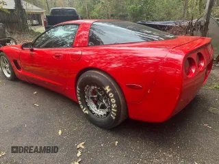 2000 Chevrolet Corvette with VIN 1G1YY22G5Y5130686, listed as a Copart auction lot 44815335 with 30,000 mi miles and Clean Title. Bid and sale history available at carsss.com. Image 3.