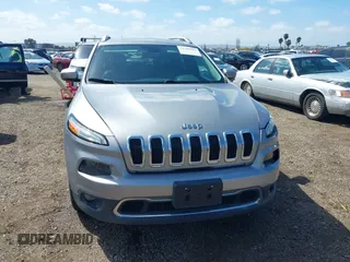 2017 Jeep Cherokee Limited z VIN 1C4PJMDB4HW518815, wystawiony jako IAAI lot #41798567 z przebiegiem 68 332 mil mil oraz . Historia ofert i sprzedaży dostępna na DreamBid. Obrazek 13.