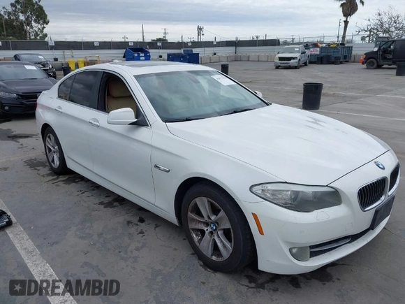 2011 BMW 5 Series 528i with VIN WBAFR1C56BC748179, listed as a IAAI auction lot 42072569 with 232,780 mi miles and . Bid and sale history available at carsss.com. Image 1.