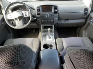 2009 Nissan Pathfinder S with VIN 5N1AR18B69C612734, listed as a Copart auction lot 61083005 with 195,365 mi miles and Clean title. Bid and sale history available at DreamBid. Image 8.