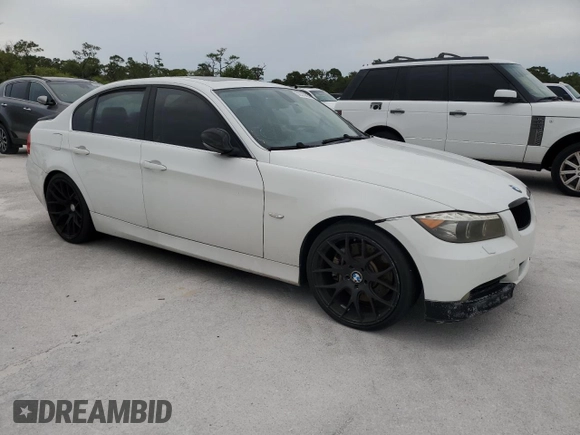 2006 BMW 3 Series 330i с VIN WBAVB33536PS19010, выставлен на аукционе Copart как лот 52313985 с пробегом 262 388 миль миль и Чистый • Clean title. История ставок и продаж доступна на DreamBid. Изображение 4.