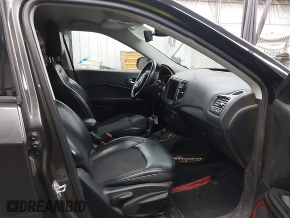 2018 Jeep Compass Trailhawk with VIN 3C4NJDDB5JT451600, listed as a IAAI auction lot 41893541 with 155,528 mi miles and . Bid and sale history available at DreamBid. Image 5.