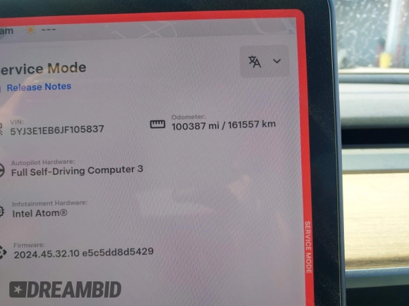 2018 Tesla Model 3 Long Range Battery z VIN 5YJ3E1EB6JF105837, wystawiony jako IAAI lot #41763460 z przebiegiem 100 387 mil mil oraz . Historia ofert i sprzedaży dostępna na DreamBid. Obrazek 7.