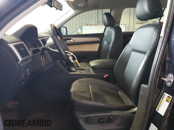2018 Volkswagen Atlas SE with VIN 1V2CR2CAXJC562263, listed as a Copart auction lot 89131485 with 145,528 mi miles and Non repairable. Bid and sale history available at DreamBid. Image 7.