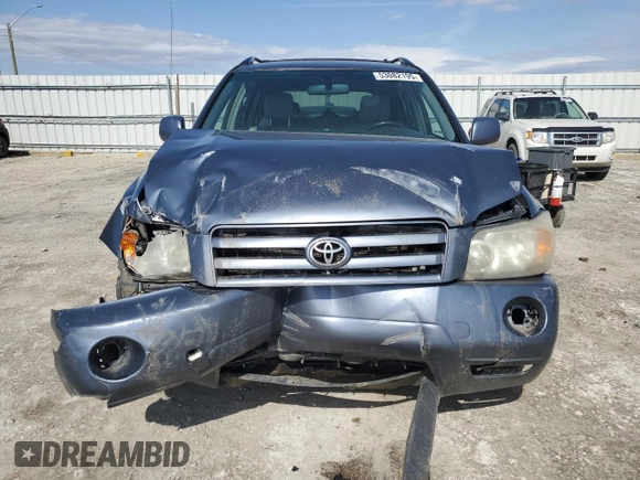 2005 Toyota Highlander with VIN JTEHP21A850068986, listed as a Copart auction lot 53082195 with 238,724 mi miles and Salvage Title. Bid and sale history available at DreamBid. Image 5.