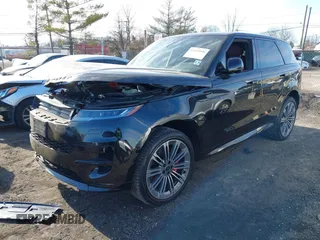 2024 Land Rover Range Rover Sport Dynamic SE with VIN SAL1L9FU0RA402899, listed as a IAAI auction lot 41459896 with 6,307 mi miles and . Bid and sale history available at DreamBid. Image 17.
