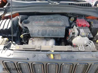 2018 Jeep Renegade Latitude with VIN ZACCJBBB3JPH30968, listed as a IAAI auction lot 41984209 with 106,338 mi miles. Bid and sale history available at carsss.com. Image 10.