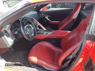 2015 Chevrolet Corvette Z06 3LZ z VIN 1G1YU2D63F5603076, wystawiony jako Copart lot #53247074 z przebiegiem 62 102 mil mil oraz Szkoda całkowita • Salvage title. Historia ofert i sprzedaży dostępna na DreamBid. Obrazek 7.