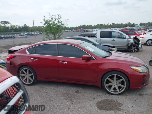2017 Nissan Altima SV with VIN 1N4AL3AP1HC135612, listed as a IAAI auction lot 41848270 with 91,294 mi miles and . Bid and sale history available at carsss.com. Image 13.