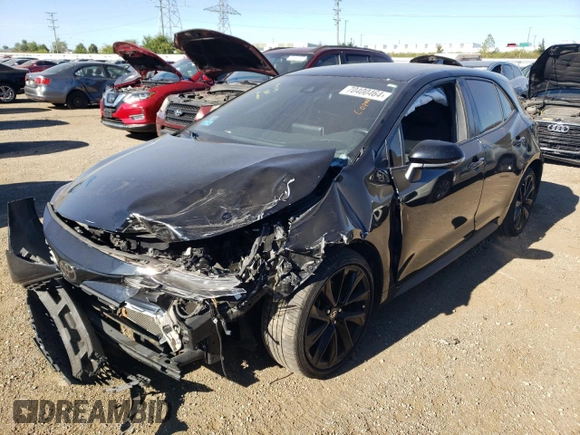 2020 Toyota Corolla Hatchback SE with VIN JTND4RBE6L3074752, listed as a Copart auction lot 70400464 with 46,946 mi miles and Salvage Title. Bid and sale history available at carsss.com. Image 1.
