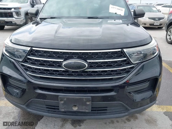 2020 Ford Explorer XLT with VIN 1FMSK7DHXLGB92921, listed as a IAAI auction lot 41554060 with 82,680 mi miles. Bid and sale history available at carsss.com. Image 6.