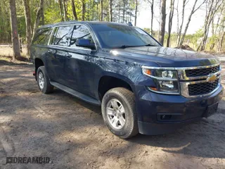 2019 Chevrolet Suburban LT with VIN 1GNSKHKC5KR333566, listed as a IAAI auction lot 41996940 with 95,807 mi miles. Bid and sale history available at carsss.com. Image 1.