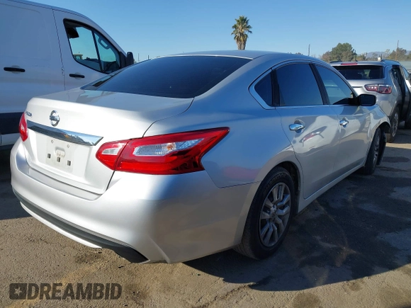 2016 Nissan Altima S with VIN 1N4AL3AP6GN327692, listed as a IAAI auction lot 41309486 with 81,493 mi miles and . Bid and sale history available at carsss.com. Image 4.