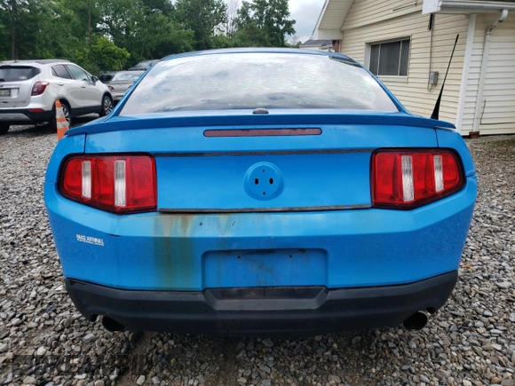 2010 Ford Mustang V6 with VIN 1ZVBP8AN6A5124529, listed as a Copart auction lot 61351535 with 148,094 mi miles and Clean title. Bid and sale history available at DreamBid. Image 6.
