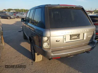 2009 Land Rover Range Rover SC z VIN SALMP13409A302003, wystawiony jako IAAI lot #42807976 z przebiegiem 181 357 mil mil oraz . Historia ofert i sprzedaży dostępna na DreamBid. Obrazek 3.