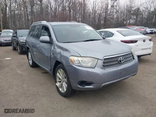 2008 Toyota Highlander Hybrid with VIN JTEEW41A182003472, listed as a IAAI auction lot 41786991 with 266,792 mi miles. Bid and sale history available at carsss.com. Image 1.