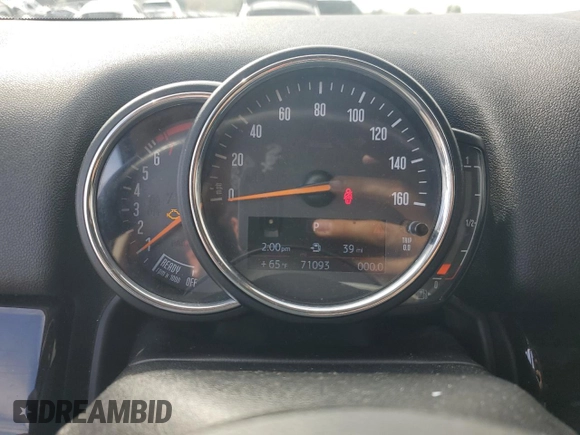 2019 MINI Countryman Cooper z VIN WMZYS7C59K3F44546, wystawiony jako Copart lot #45243785 z przebiegiem 71 093 mil mil oraz Szkoda całkowita • Salvage title. Historia ofert i sprzedaży dostępna na DreamBid. Obrazek 9.