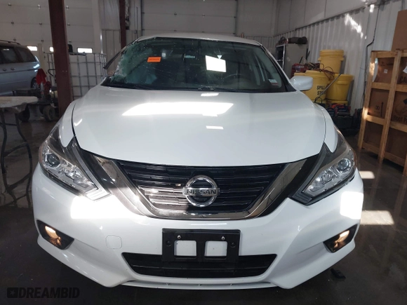 2018 Nissan Altima 2.5 SL with VIN 1N4AL3AP7JC151500, listed as a IAAI auction lot 41330909 with 142,536 mi miles. Bid and sale history available at carsss.com. Image 12.