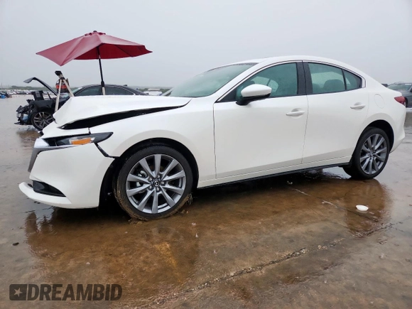 2025 Mazda 3 S Preferred z VIN 3MZBPACM8SM468564, wystawiony jako Copart lot #60070735 z przebiegiem Nie podano mil oraz Szkoda całkowita • Salvage title. Historia ofert i sprzedaży dostępna na DreamBid. Obrazek 1.