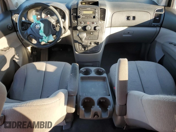 2007 Kia Sedona with VIN KNDMB133676139354, listed as a Copart auction lot 88215955 with 186,600 mi miles and Salvage Title. Bid and sale history available at carsss.com. Image 8.