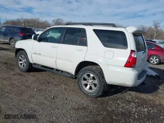 2007 Toyota 4Runner SR5 with VIN JTEBT14R678039102, listed as a IAAI auction lot 41448937 with 132,650 mi miles. Bid and sale history available at carsss.com. Image 3.