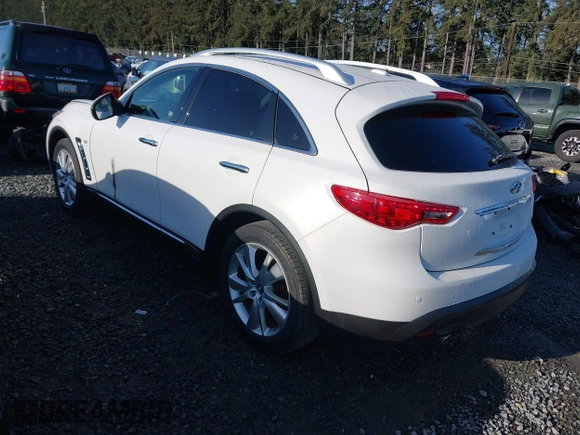 2014 Infiniti QX70 with VIN JN8CS1MW2EM411237, listed as a IAAI auction lot 42011806 with 148,133 mi miles and . Bid and sale history available at carsss.com. Image 3.