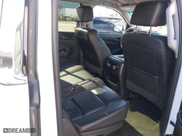2016 Chevrolet Suburban LT with VIN 1GNSKHKC3GR248524, listed as a IAAI auction lot 41537074 with 117,712 mi miles. Bid and sale history available at carsss.com. Image 8.