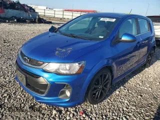 2018 Chevrolet Sonic LT z VIN 1G1JD6SB0J4103495, wystawiony jako Copart lot #80841884 z przebiegiem 140 705 mil mil oraz Szkoda całkowita • Salvage title. Historia ofert i sprzedaży dostępna na DreamBid. Obrazek 1.