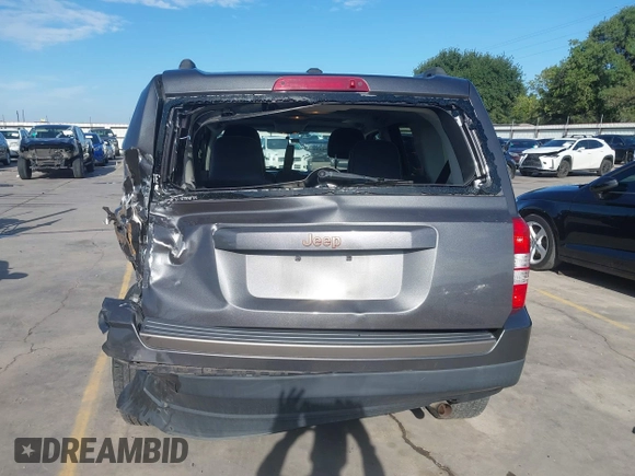 2017 Jeep Patriot Sport z VIN 1C4NJPBBXHD117521, wystawiony jako IAAI lot #42311513 z przebiegiem 71 548 mil mil oraz . Historia ofert i sprzedaży dostępna na DreamBid. Obrazek 17.