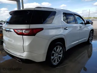 2018 Chevrolet Traverse Premier with VIN 1GNERKKW2JJ251145, listed as a Copart auction lot 83832984 with 68,666 mi miles and Salvage Title. Bid and sale history available at carsss.com. Image 3.