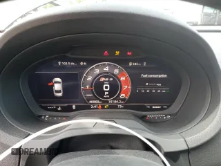 2017 Audi RS 3 с VIN WUABWGFF1H1900507, выставлен на аукционе Copart как лот 61598385 с пробегом 40 960 миль миль и Списание • Salvage title. История ставок и продаж доступна на DreamBid. Изображение 9.