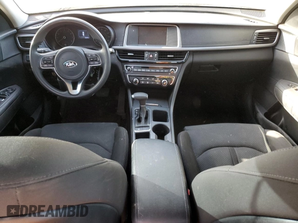 2018 Kia Optima S z VIN 5XXGT4L31JG198252, wystawiony jako Copart lot #49703955 z przebiegiem 136 254 mil mil oraz Szkoda całkowita • Salvage title. Historia ofert i sprzedaży dostępna na DreamBid. Obrazek 8.