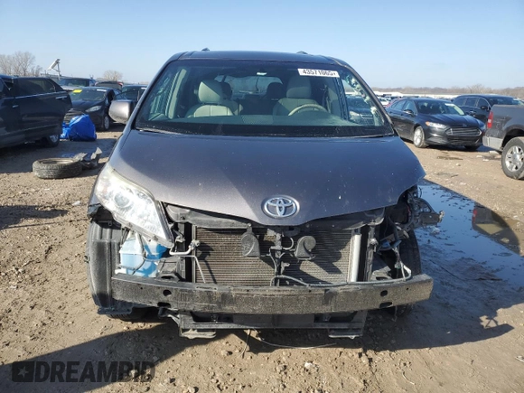 2014 Toyota Sienna XLE with VIN 5TDYK3DC5ES431148, listed as a Copart auction lot 43571065 with 82,854 mi miles and Salvage Title. Bid and sale history available at carsss.com. Image 5.