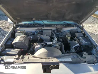 1999 GMC Denali z VIN 1GKEK13R4XR918005, wystawiony jako Copart lot #74964184 z przebiegiem 206 584 mil mil oraz Nie do naprawy. Historia ofert i sprzedaży dostępna na DreamBid. Obrazek 12.