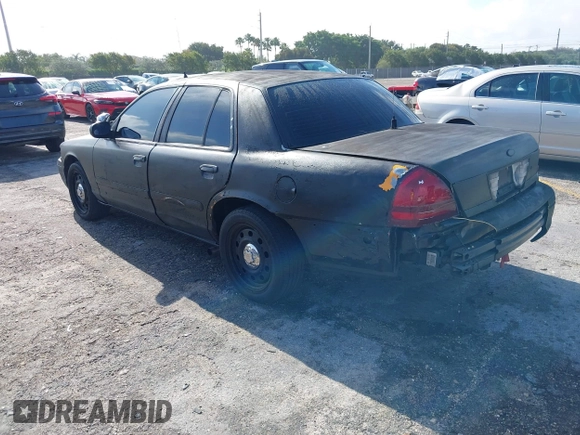 2007 Ford Police Interceptor with VIN 2FAHP71W17X140277, listed as a IAAI auction lot 41932372 with Not provided miles and . Bid and sale history available at DreamBid. Image 3.