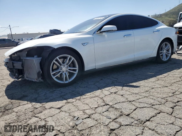 2013 Tesla Model S with VIN 5YJSA1CGXDFP03603, listed as a Copart auction lot 49352135 with 129,203 mi miles and Salvage title. Bid and sale history available at DreamBid. Image 1.