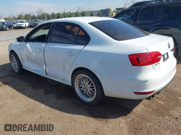 2014 Volkswagen Jetta Sedan S with VIN 3VW1K7AJ7EM439342, listed as a IAAI auction lot 41626534 with 184,935 mi miles. Bid and sale history available at carsss.com. Image 3.