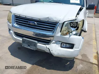 2010 Ford Explorer XLT z VIN 1FMEU6DE9AUA00779, wystawiony jako IAAI lot #42341409 z przebiegiem 146 967 mil mil oraz . Historia ofert i sprzedaży dostępna na DreamBid. Obrazek 6.