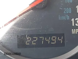 2003 Suzuki XL7 Touring z VIN JS3TX92V734114162, wystawiony jako IAAI lot #41250622 z przebiegiem 227 494 mil mil oraz . Historia ofert i sprzedaży dostępna na DreamBid. Obrazek 16.
