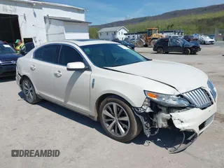 2009 Lincoln MKS with VIN 1LNHM94R09G602997, listed as a IAAI auction lot 42095272 with 122,682 mi miles and . Bid and sale history available at DreamBid. Image 1.