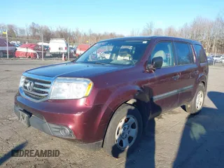 2015 Honda Pilot LX with VIN 5FNYF4H29FB052414, listed as a IAAI auction lot 41087393 with Not Provided miles. Bid and sale history available at carsss.com. Image 17.