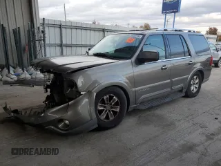 2004 Lincoln Navigator Luxury z VIN 5LMFU28R94LJ38100, wystawiony jako Copart lot #52780145 z przebiegiem 182 913 mil mil oraz Nie do naprawy • Non repairable. Historia ofert i sprzedaży dostępna na DreamBid. Obrazek 1.