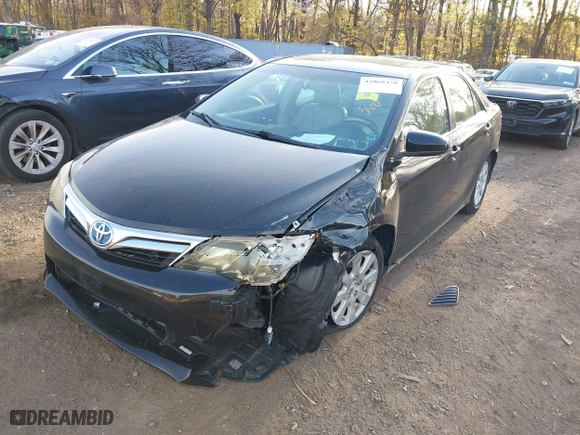 2014 Toyota Camry Hybrid LE with VIN 4T1BD1FK8EU113508, listed as a IAAI auction lot 42068470 with 386,932 mi miles. Bid and sale history available at carsss.com. Image 6.
