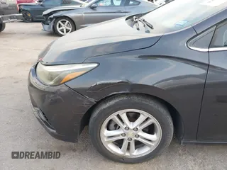 2022 Honda Civic Sport z VIN 2HGFE2F56NH583737, wystawiony jako IAAI lot #42063718 z przebiegiem 42 952 mil mil oraz . Historia ofert i sprzedaży dostępna na DreamBid. Obrazek 6.