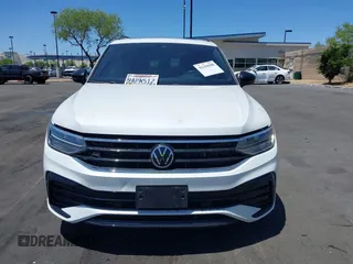 2022 Volkswagen Tiguan SE R-Line Black with VIN 3VVCB7AX3NM073218, listed as a IAAI auction lot 42254388 with 31,998 mi miles and . Bid and sale history available at DreamBid. Image 12.
