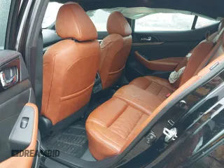 2019 Nissan Maxima SV with VIN 1N4AA6AV2KC379623, listed as a IAAI auction lot 41914602 with 111,009 mi miles and . Bid and sale history available at DreamBid. Image 8.