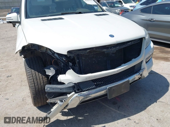 2012 Mercedes-Benz M 350 z VIN 4JGDA5HB1CA007860, wystawiony jako IAAI lot #42504315 z przebiegiem 198 303 mil mil oraz . Historia ofert i sprzedaży dostępna na DreamBid. Obrazek 6.